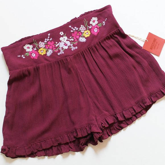 Mossimo Supply Co. Pants - Reserved!! NWT Embroidered ruffle shorts
